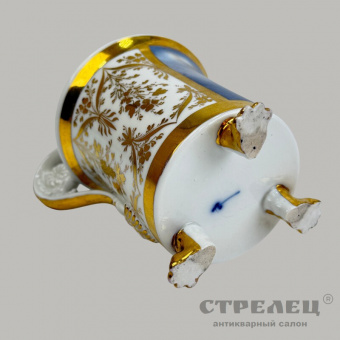 фото — чайная пара в стиле ампир с портретом. kpm. германия, 19 век